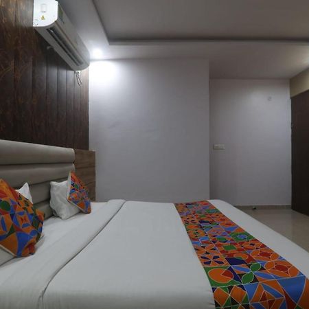 Icyhotels Hl Inn Chinhat المظهر الخارجي الصورة