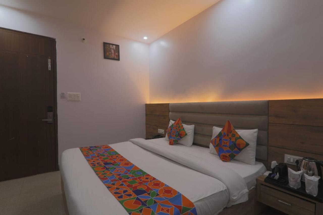 Icyhotels Hl Inn Chinhat المظهر الخارجي الصورة