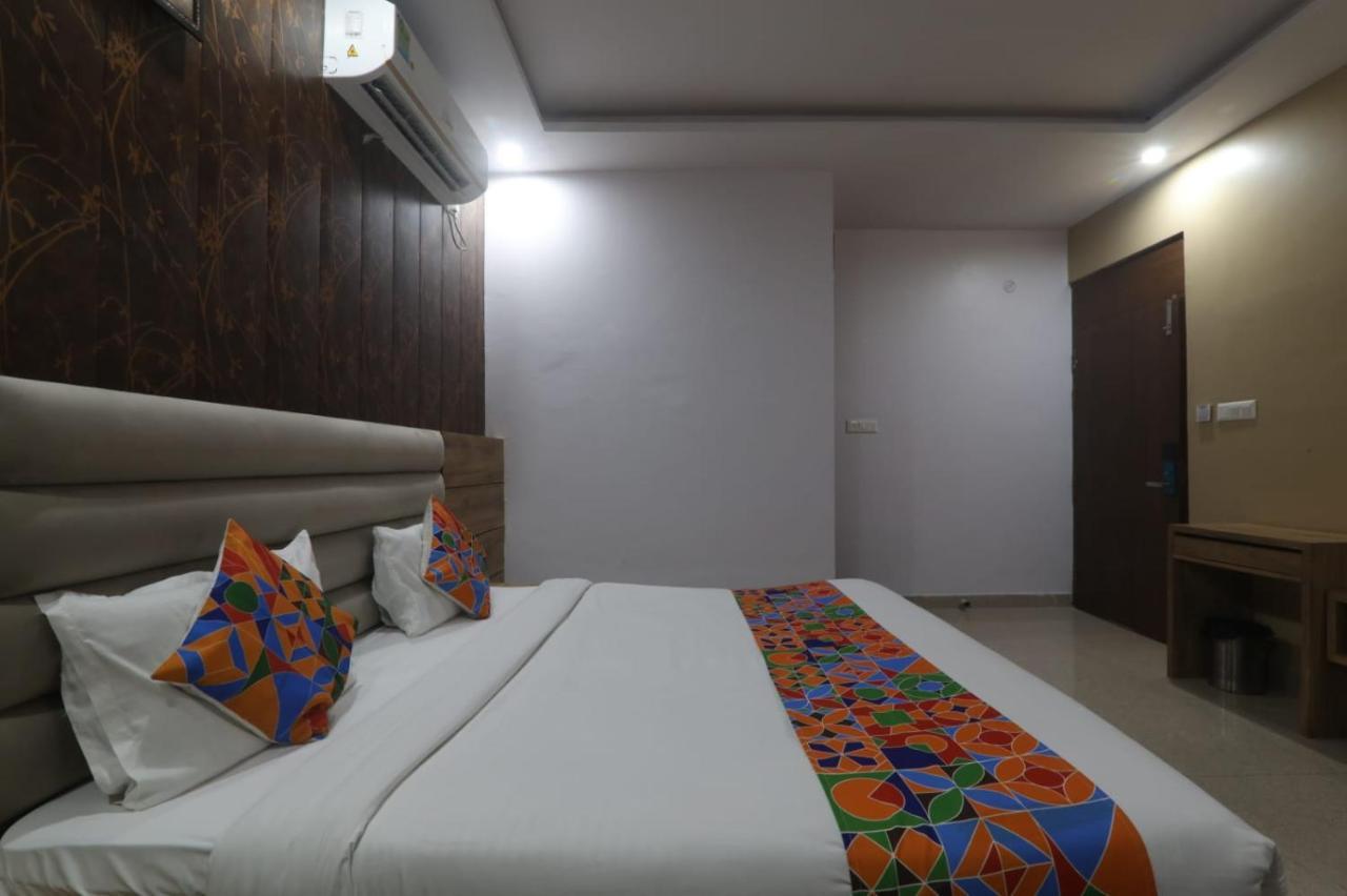Icyhotels Hl Inn Chinhat المظهر الخارجي الصورة