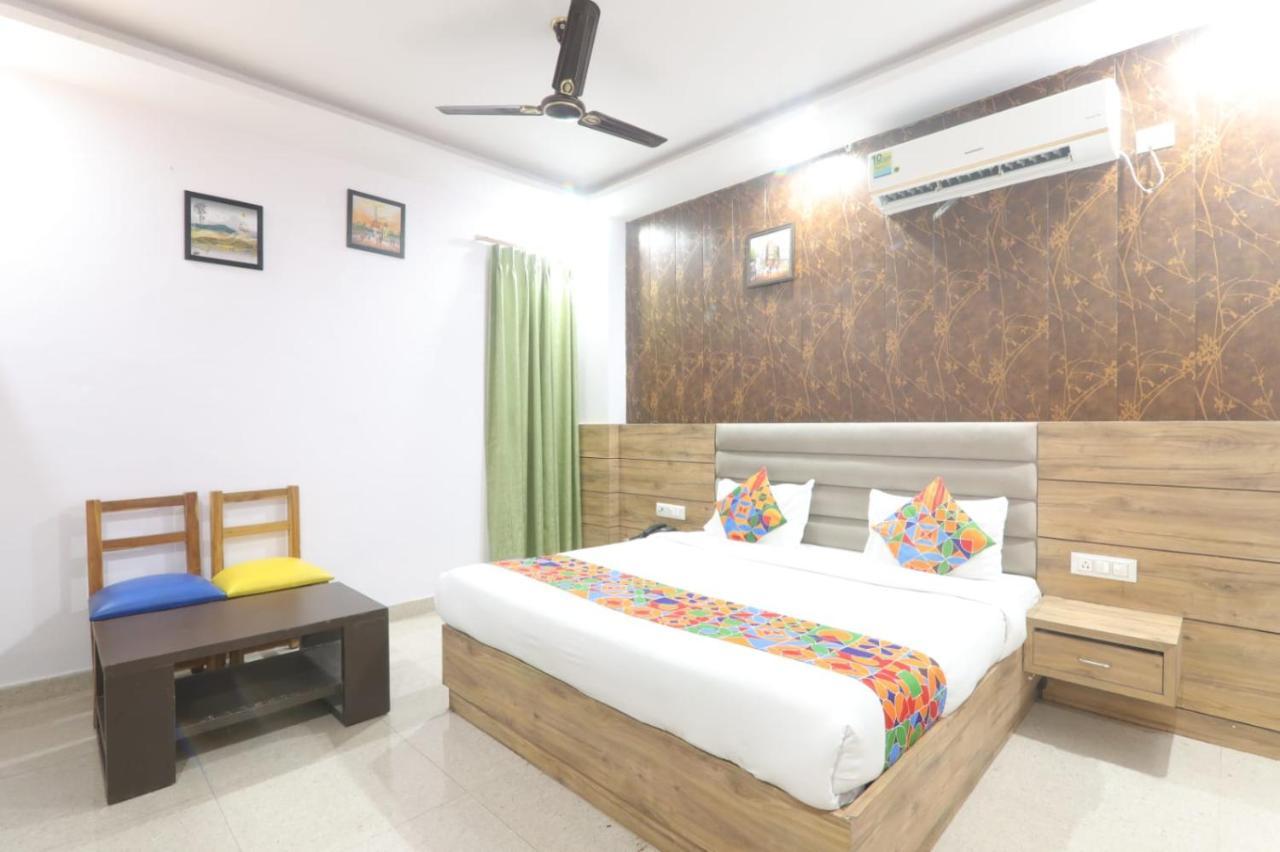 Icyhotels Hl Inn Chinhat المظهر الخارجي الصورة