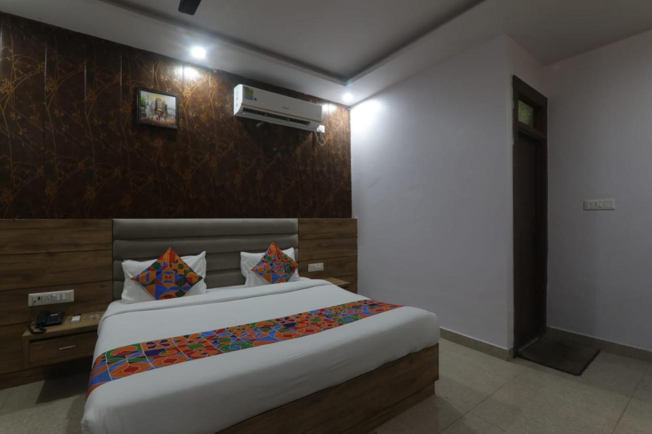 Icyhotels Hl Inn Chinhat المظهر الخارجي الصورة