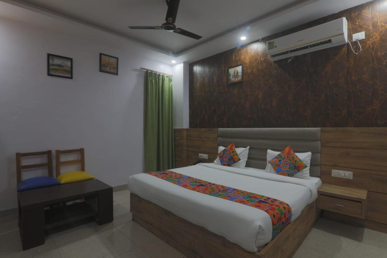 Icyhotels Hl Inn Chinhat المظهر الخارجي الصورة